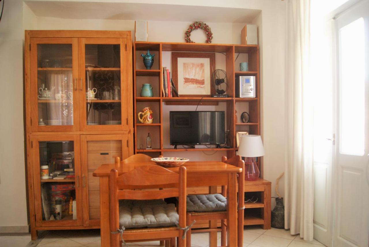 The Bougainvillea House Symi Bagian luar foto